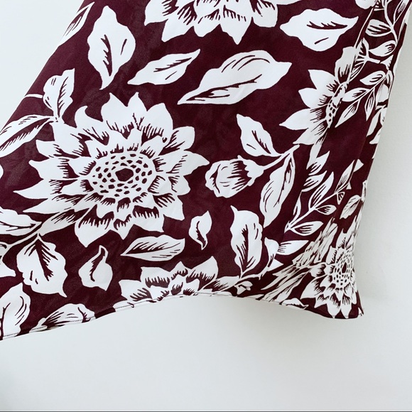 Theory Silk Floral Sleeveless Blouse - Picture 3 of 7